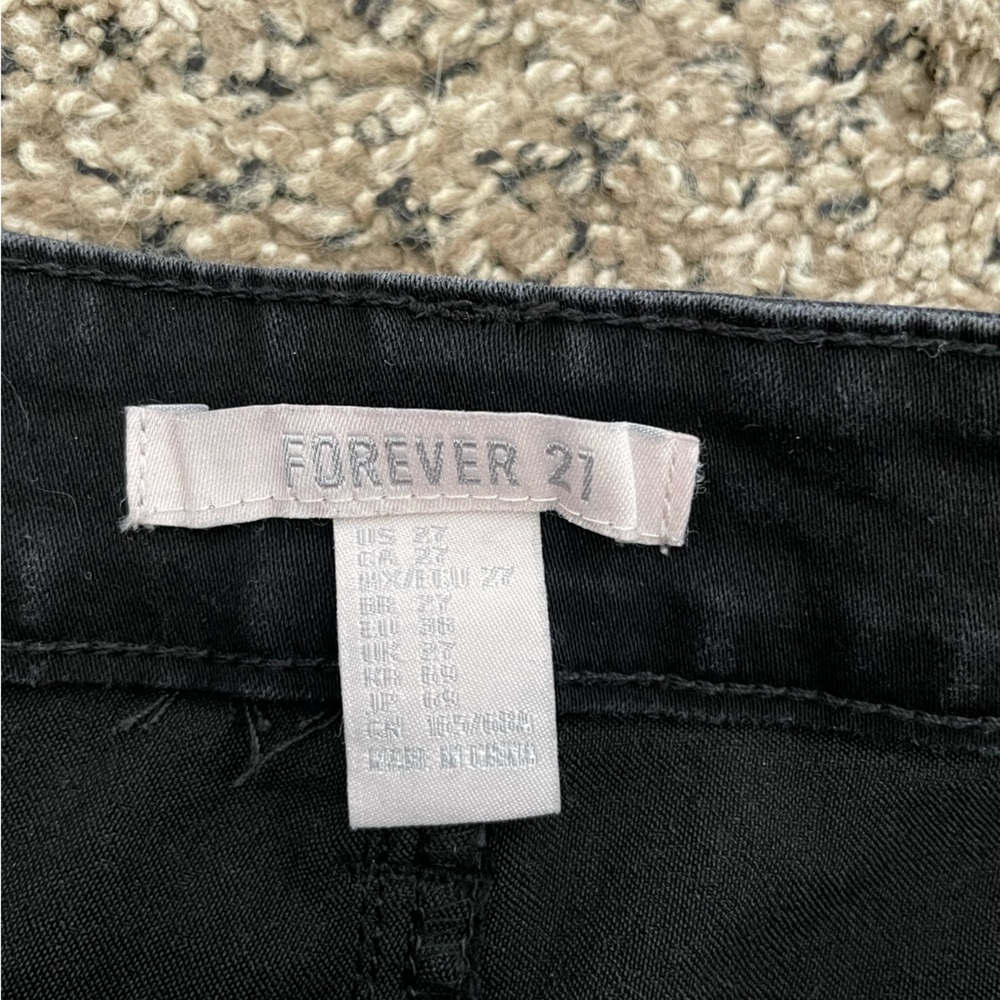Black high waisted skinny jeans! - Picture 3 of 4